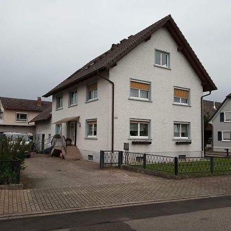 Villa Kunterbunt Каппель-Графенхаузен Экстерьер фото